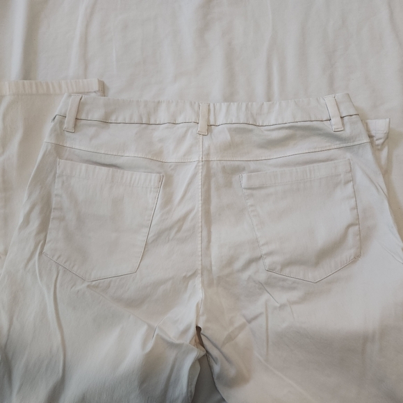 Lululemon ABC pants - Picture 3 of 6